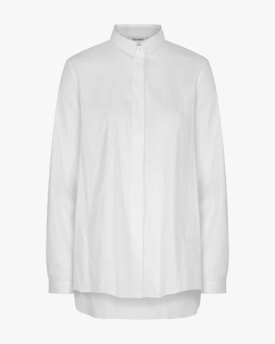 Hemdbluse für Damen von Soluzione in Weiß. Während die elastische Stoff-Qualitätfür hohen Tragekomfort sorgt
