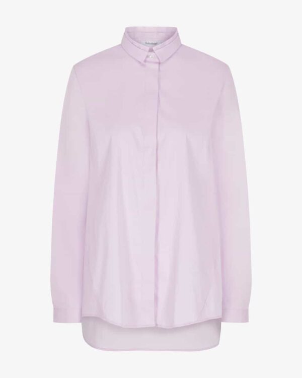 Hemdbluse für Damen von Soluzione in Rosa. Während die elastische Stoff-Qualitätfür hohen Tragekomfort sorgt