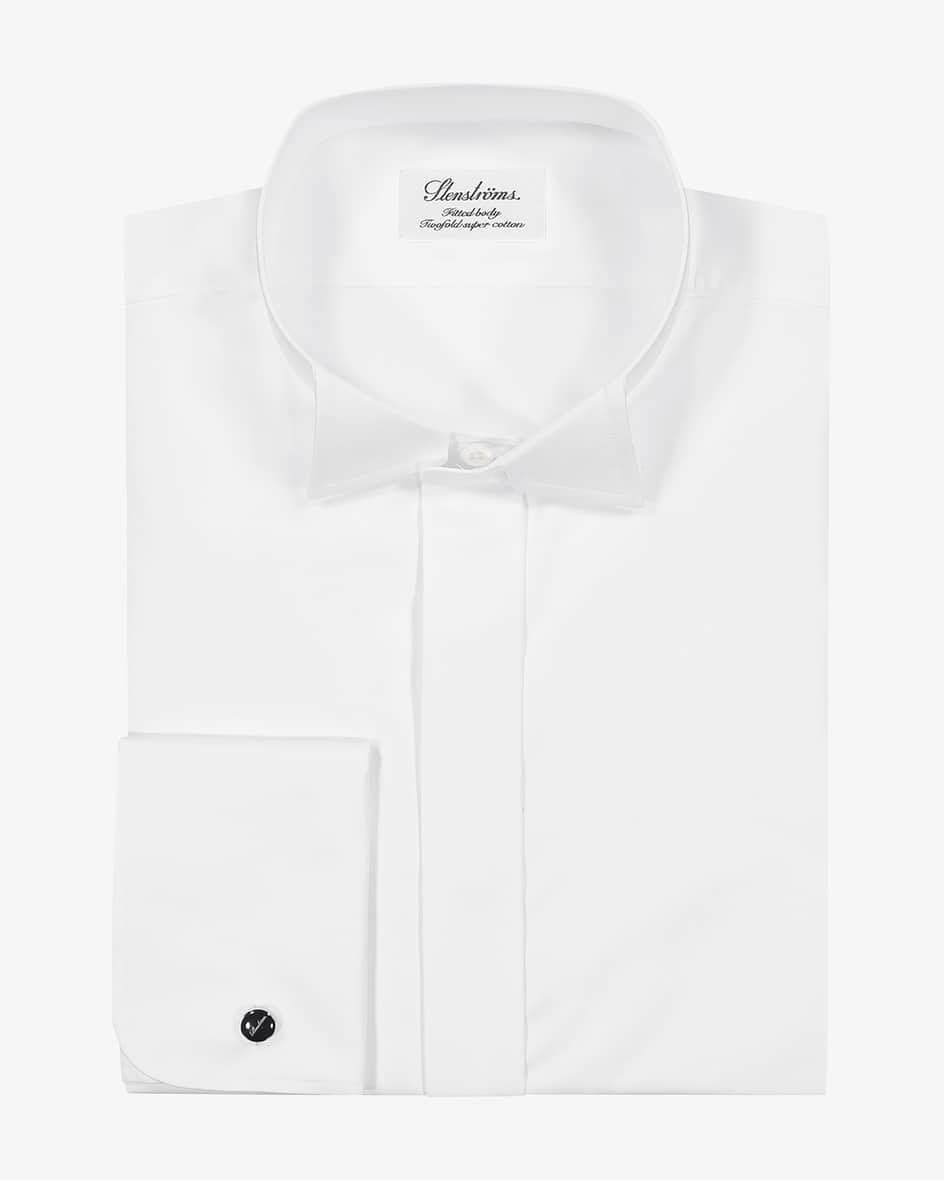 Smokinghemd Fitted Body Kläppchenkragen für Herren vonStenströms in Weiß. Dastaillierte Hemd aus hochwertiger Twofold-Baumwolle ist.... Mehr Details bei Lodenfrey.com!