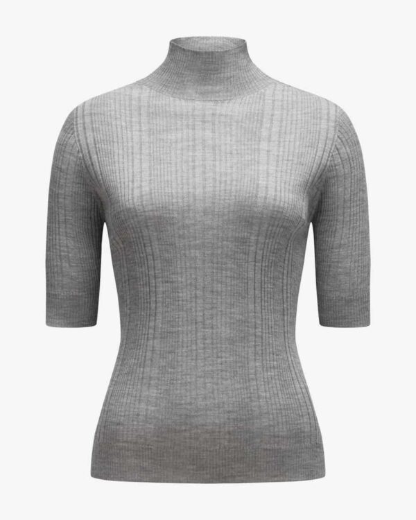 Strickshirt für Damen von Peserico in Grau. Dank der Verwendung von weicherSchurwoll-Qualität verspricht das Strick-Modell angenehme Tragemomente